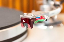 �g���b�N�X�}���T�E���h�h�̗��O���p���B�\�����`����O�ꌟ�����Đ��܂ꂽ�V����J�[�g���b�W�uLMC-5�v