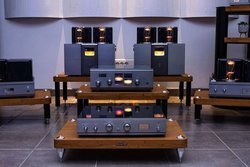 �u�I�[�f�B�I�͗��_�Ɗ������������邩��ʔ����v�B�^��ǂɂ������G�A�[�^�C�g�A35�N�ڂ̒���