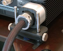 �A�i���O���肾���炱�������������t���e�b�N�uNCF�V���[�Y�v�B���ʂ����m�A���y�ɂ��v���ł���