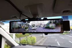 fW^[~[ƃhŔAPEbhw~RxB̑傫ȃbgƂ́H