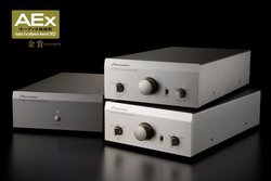 �t�F�[�Y���[�V�����̐V���ȃX�^���_�[�h�B�t�H�mEQ�uEA-1200�v�͐S�ɋ����Z���ȉ��y�����\������