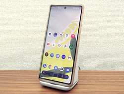 Pixel 6iPhone 13ɂgI2uPixel Standv̗ǂ_E_