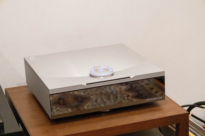 ׂȉ̐mȍČ\͂߂ĎBLINNuKLIMAX DSM/3vO|[g