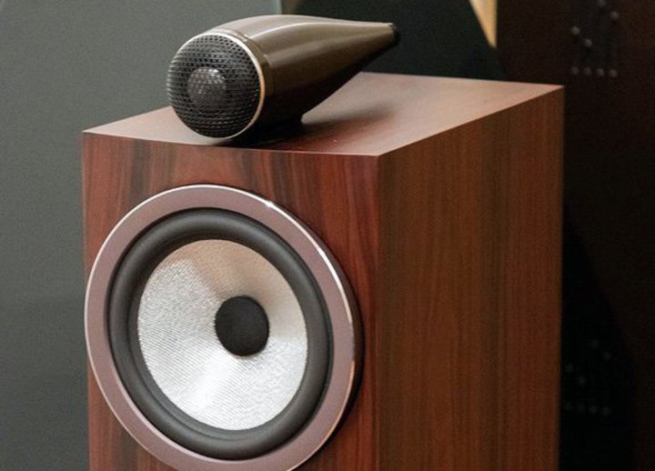 g^\h̑\iAB&Wu700V[Yv͍Č؁Bʋ@ɔ鉹̔wiƂ́H