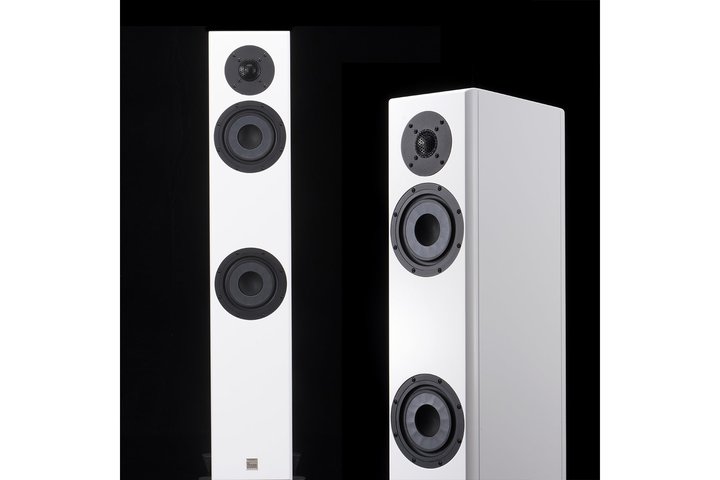 EB[AR[XeBNX̃ANeBuXs[J[uMozart InfinityvAȂ₩ȕ\𒮂