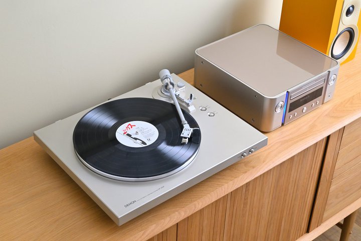 `̃fmTEhyɊy߂AiOv[[uDP-300FvB̎͂`FbNI