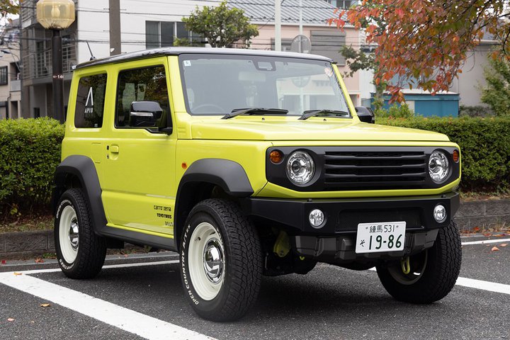 �������̂��āA�W���j�[�Ƒ��낤�B�J���b�c�F���A�̃X�s�[�J�[�Ŏ�������L���ȃJ�[�I�[�f�B�I���C�t