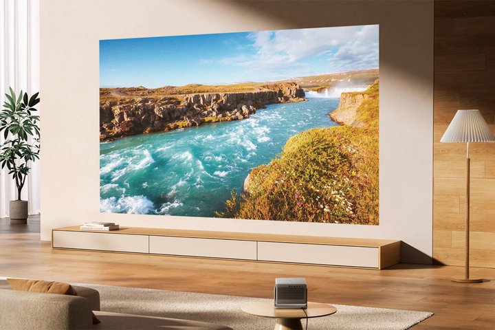 XGIMI��4K�v���W�F�N�^�[�uHORIZON 20�V���[�Y�v�Œ��Ԃ���f��O���I �Ǝ��Z�p�Ŗ��邭�F�N�₩