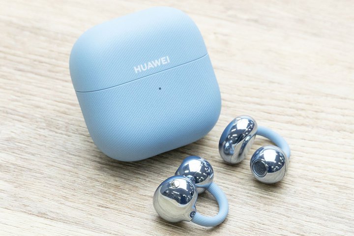 �������ǒ��g�́g�K�`�h�I �ŐV�T�E���h�Z�p���ڂ̃C���[�J�t�^TWS�uHUAWEI FreeClip 2�v�����r���[