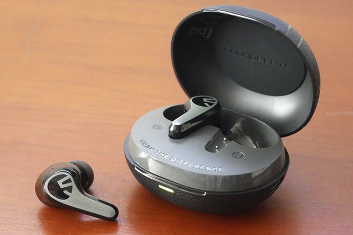 SOUNDPEATS�̊��S���C�����X�uC30�v�́g����̗����������_�h�A���i�ȏ�̉����Ƌ@�\��O�ꃌ�r���[