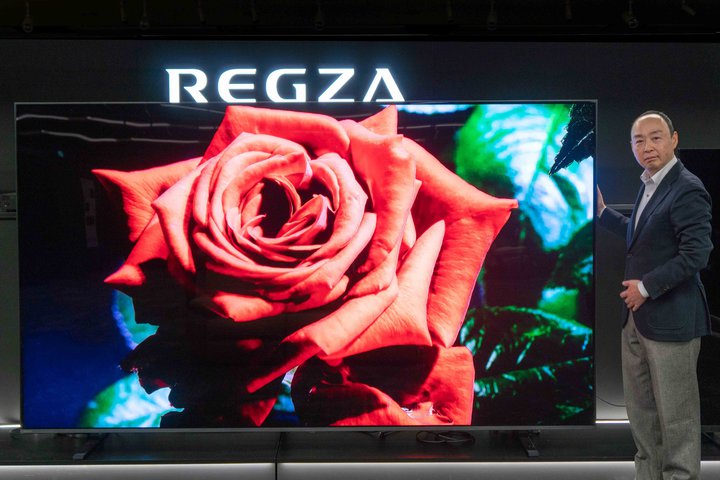 ��������RGB Mini LED�t�����O�U�u116ZX1R�v�͍����x�̑N�₩���I���ڔ����^�̐^����̊�