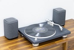 ����ɗn�����ރA�i���O�v���[���[�B�f�m���uDP-500BT�v�A�M���̍����������ł�������