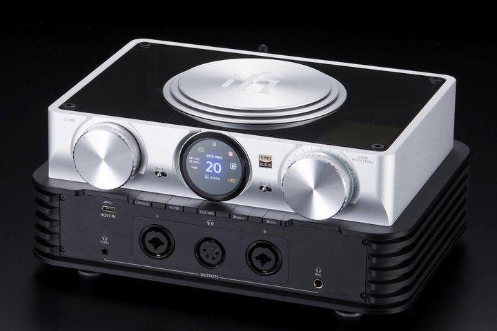 iFi audio�Ӑg�̃t���O�V�b�vDAC/�A���v�uiDSD Phantom�v���r���[�������n�Ǝ҂ɐu���u�����h�̐݌v�N�w