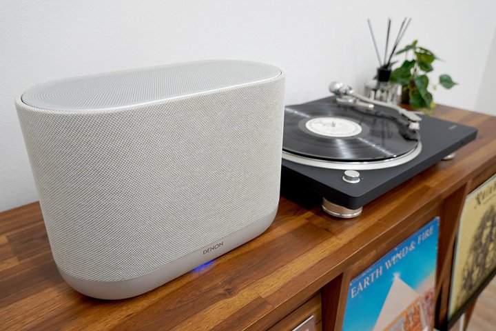 �uDENON HOME�v�̓��R�[�h�����y�z�M���������I�f�m���Ӑg�̐V�R���Z�v�g�X�s�[�J�[�A���̖��͂𖡂킢�s����