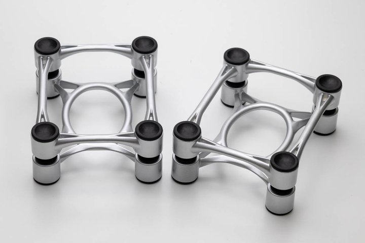 �y�~�j���r���[�z�𑜓x�����������[���BIsoAcoustics�̃f�X�N�g�b�v�X�^���h�uAperta�v