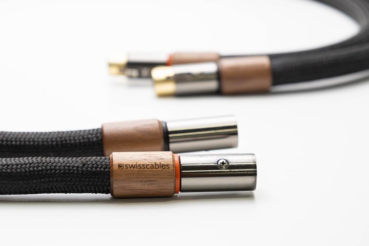 �y�~�j���r���[�z���o���Swisscables�uIC balanced Reference Ultra�v�A�^�C�g�ȉ����ƒ����S�n�̗ǂ�������
