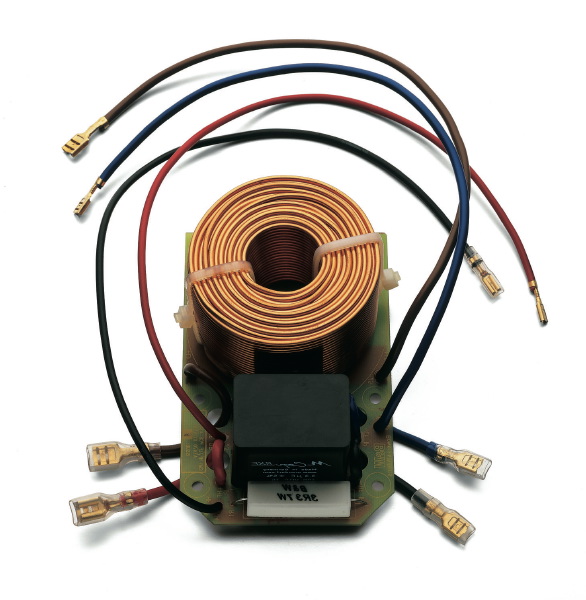 B&W「CM5」「CM9」の実力を連続検証 - Phile-web