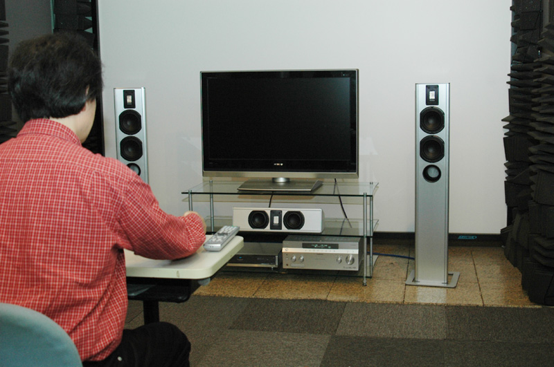 PIEGA TPシリーズを聴く