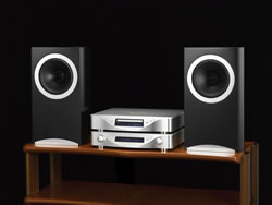 「DC8」と組み合わせて試聴を実施